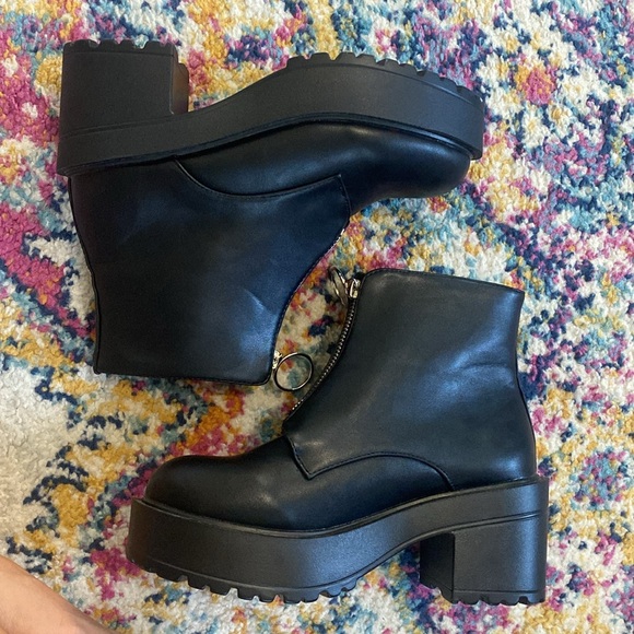 Shein boots - Picture 6 of 7